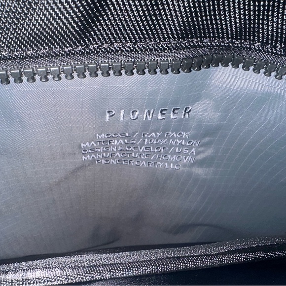 PIONEER Ray Pack Black Backpack New with tag! - Picture 8 of 8